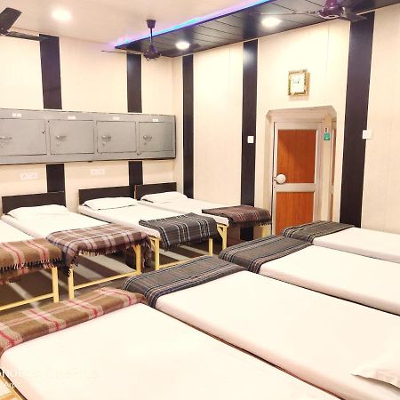 Roop Guest House Lucknow Ngoại thất bức ảnh