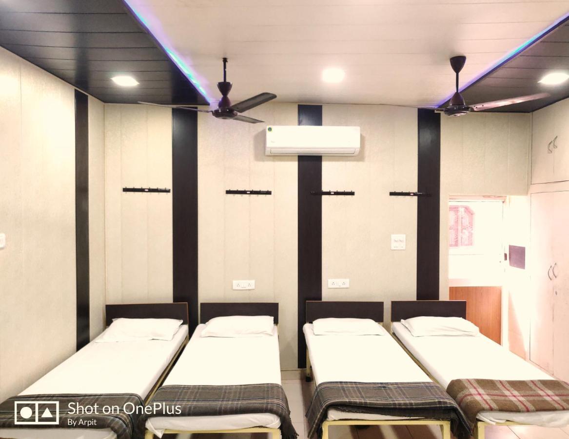 Roop Guest House Lucknow Ngoại thất bức ảnh